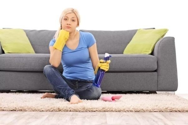 Чистим диван в домашних условиях быстро и эффективно