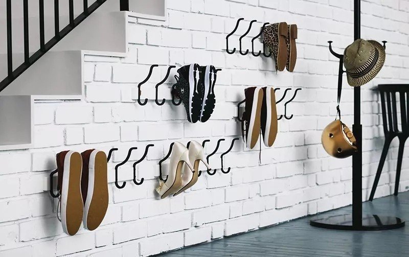 Вешалка для обуви на стену