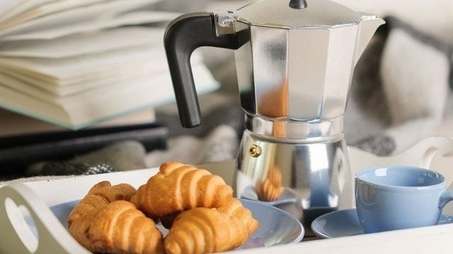 Принцип работы гейзерной кофеварки: как ею пользоваться и какую лучше выбрать