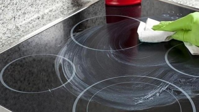Чем чистить стеклокерамическую поверхность плиты