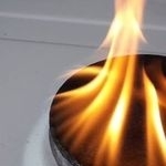 Почему коптит газовая духовка и что делать