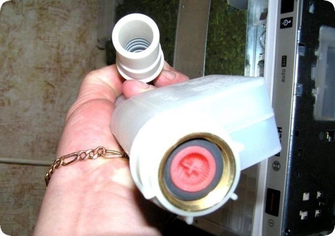 Фильтр подачи воды в посудомоечной машине бош