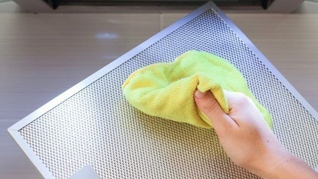 Топ советы: Как отмыть вытяжку на кухне от жира