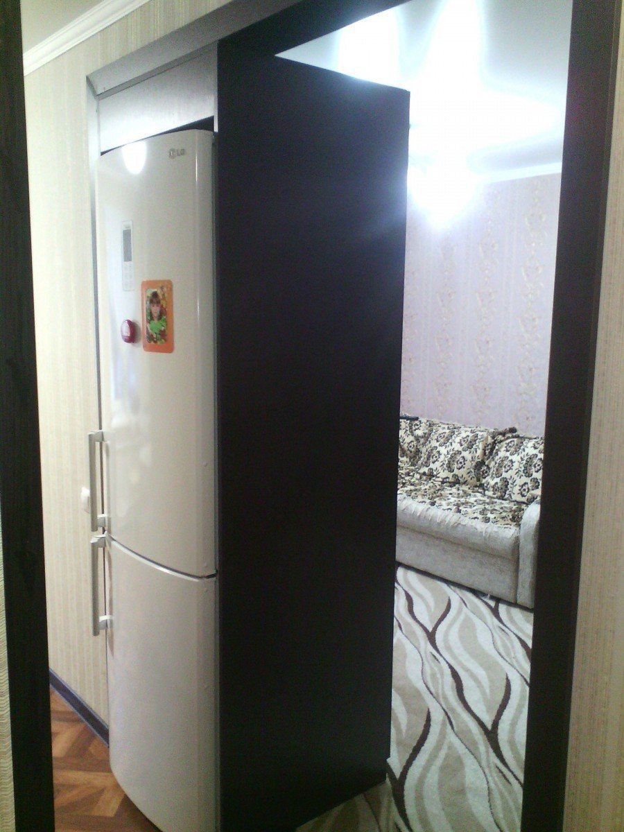 Встроенный холодильник в интерьере