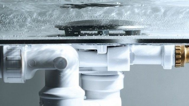 Слив перелив для ванны полуавтомат – описание его конструкции, механизма работы и монтажа